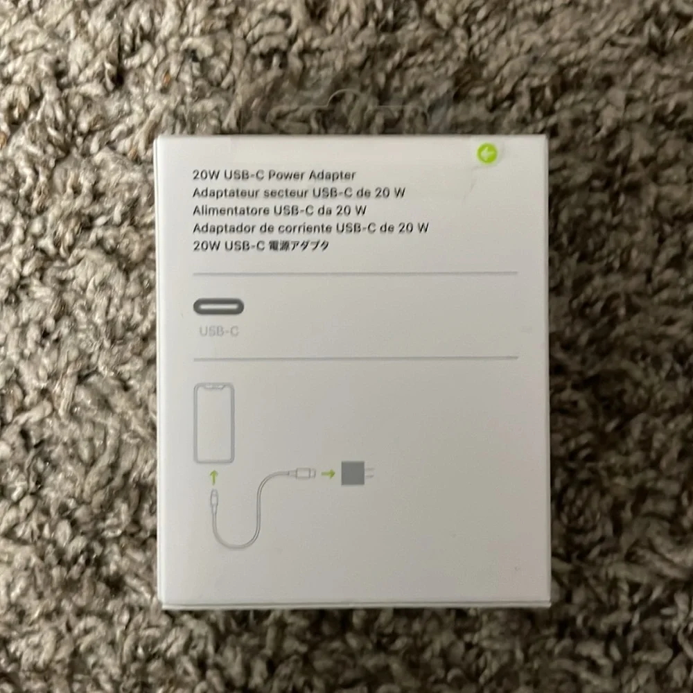 Apple USB-C 20w power adapter